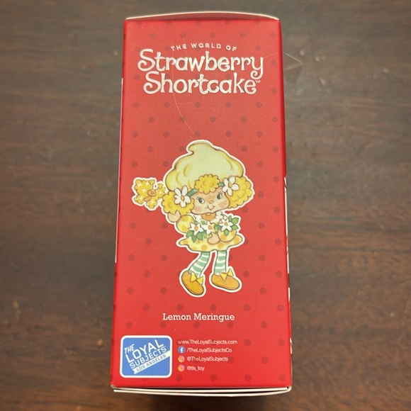 The Loyal Subjects Strawberry Shortcake Lemon Meringue CheeBee Mini Figure - Picture 7 of 8